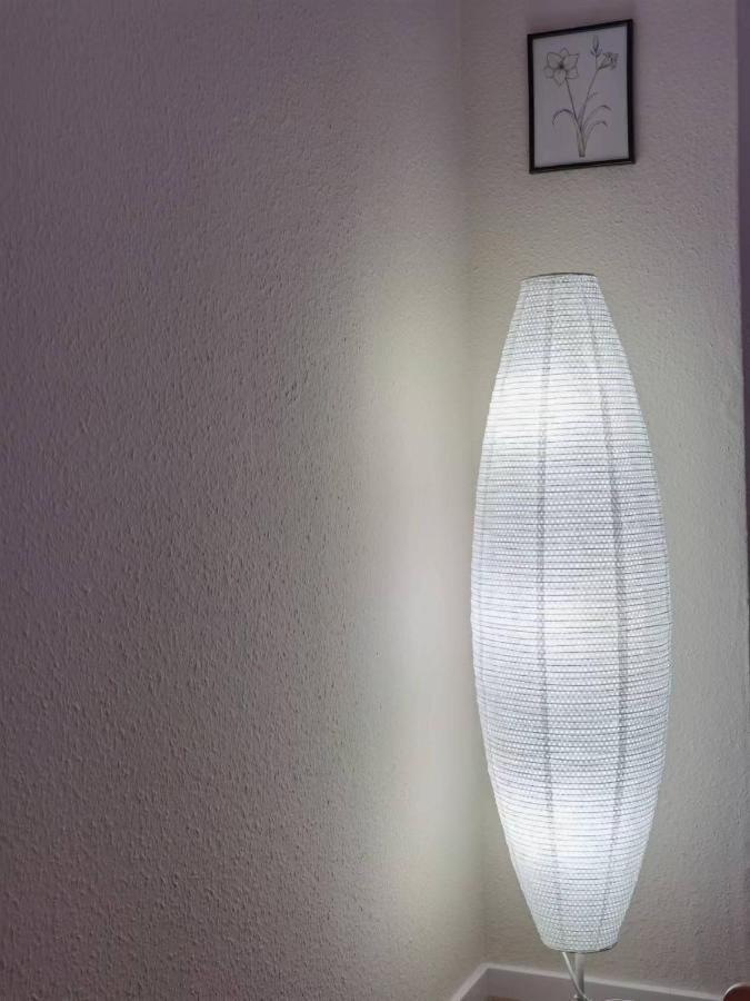 Schaake Hooksiel - Charmante Reetdachwohnung & Kostenfreier Parkplatz エクステリア 写真